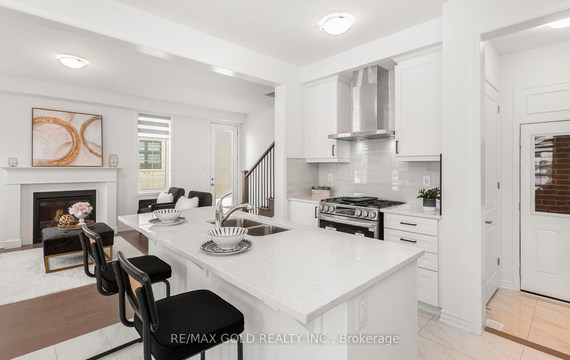 Photo 16 of 1603 Whitlock Avenue, Milton, Bowes — HOMEH