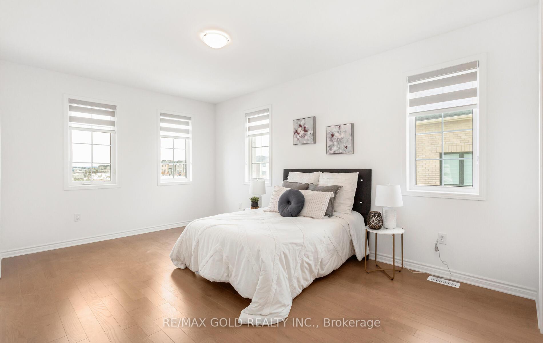 Photo 26 of 1603 Whitlock Avenue, Milton, Bowes — HOMEH