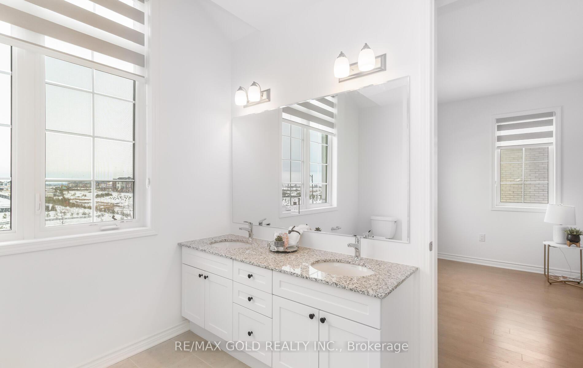 Photo 32 of 1603 Whitlock Avenue, Milton, Bowes — HOMEH