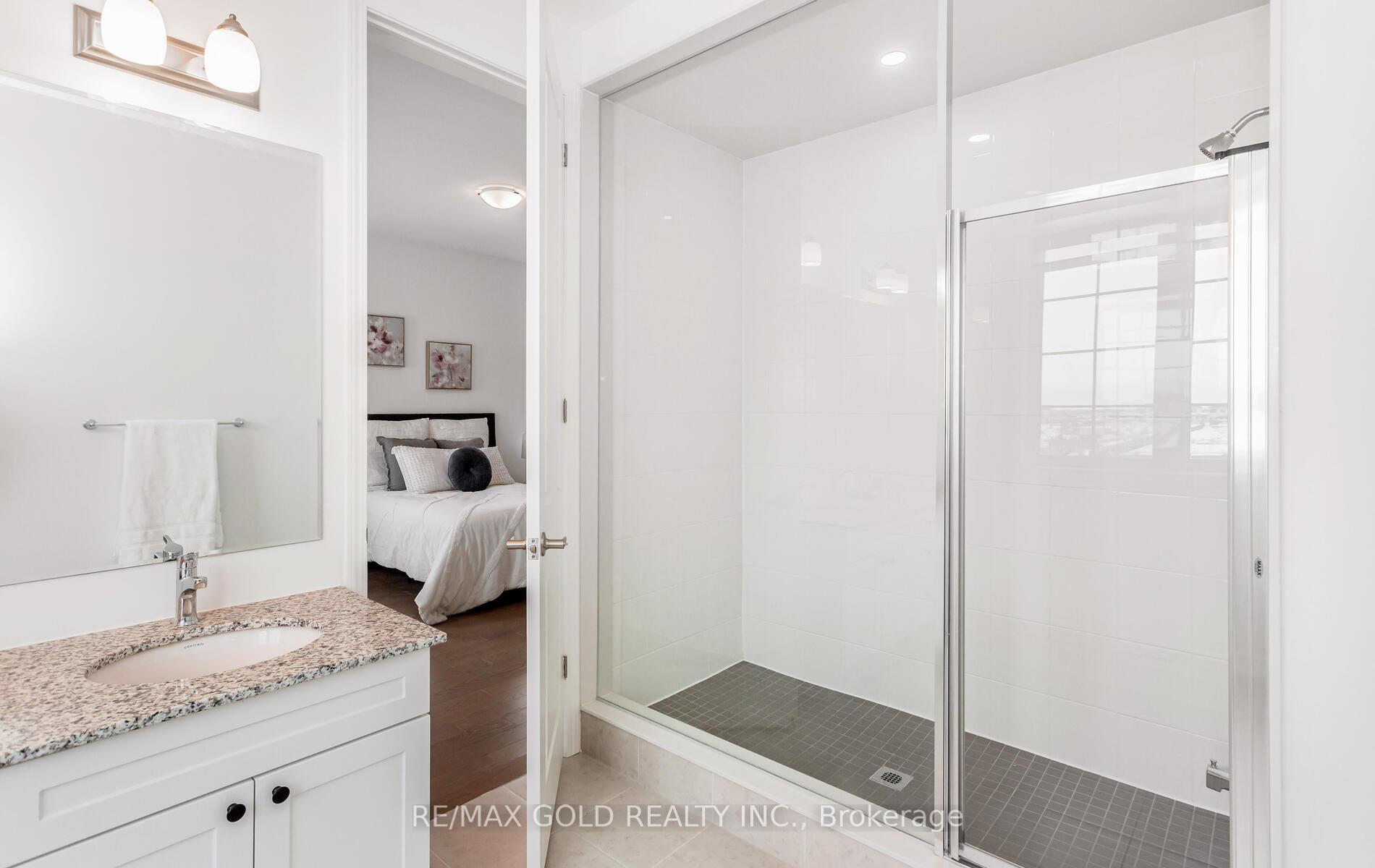 Photo 33 of 1603 Whitlock Avenue, Milton, Bowes — HOMEH