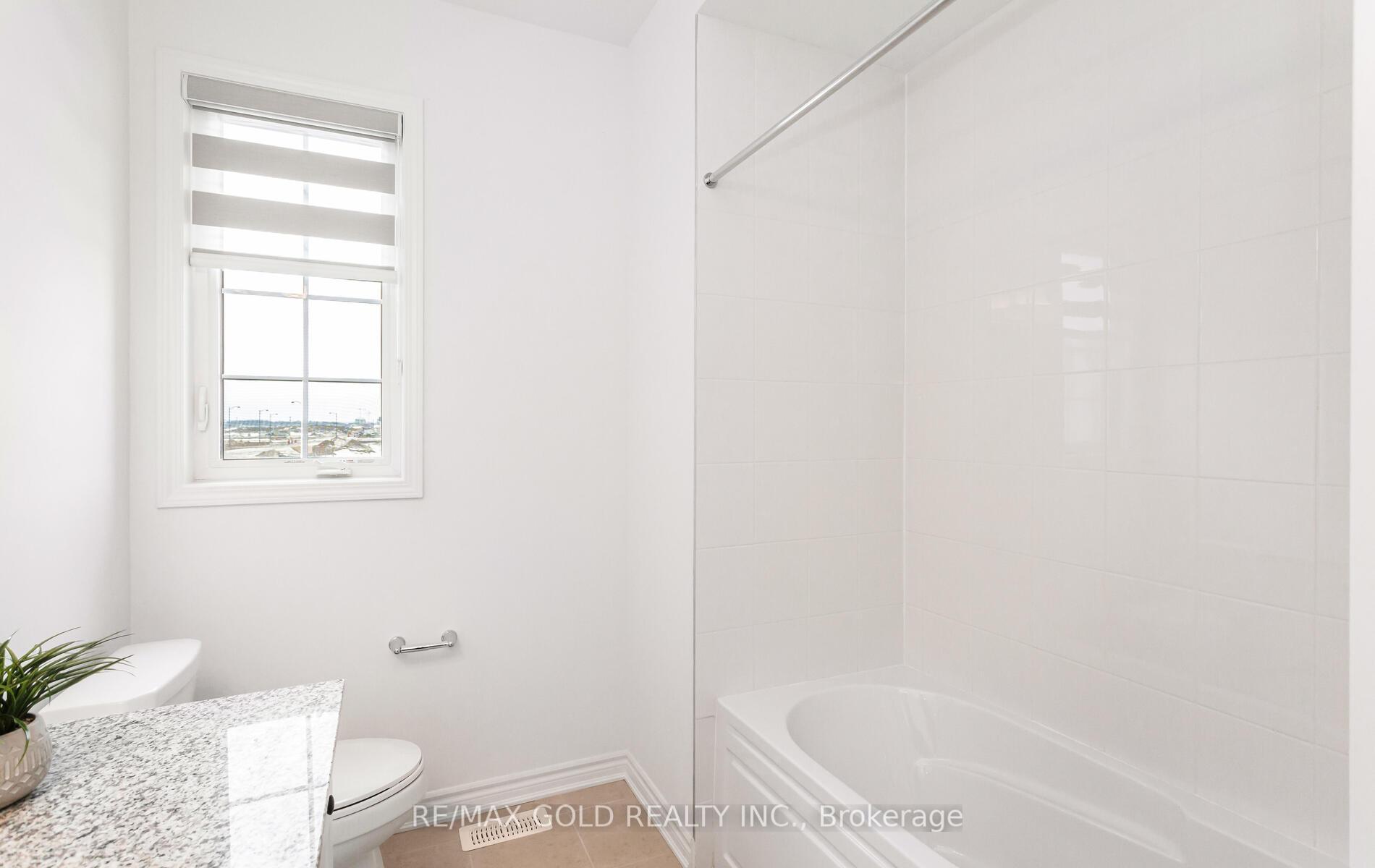 Photo 44 of 1603 Whitlock Avenue, Milton, Bowes — HOMEH