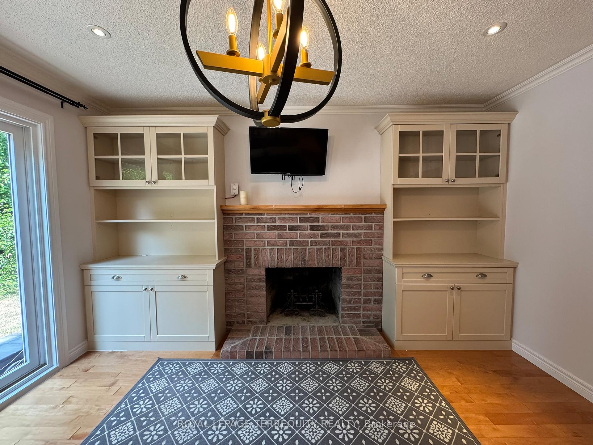 Photo 13 of 32 Juniper Crescent, Markham, Unionville — HOMEH