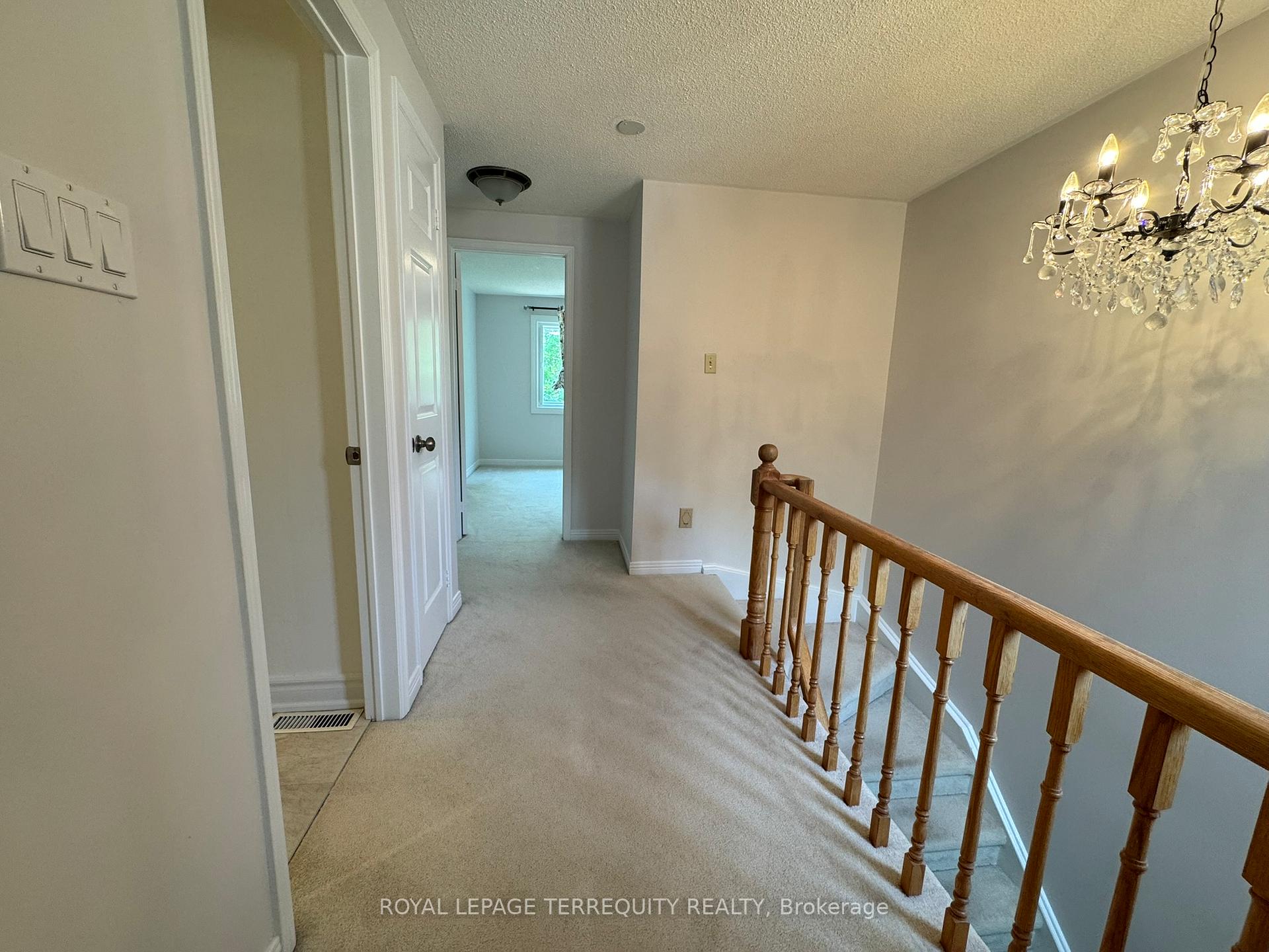 Photo 18 of 32 Juniper Crescent, Markham, Unionville — HOMEH
