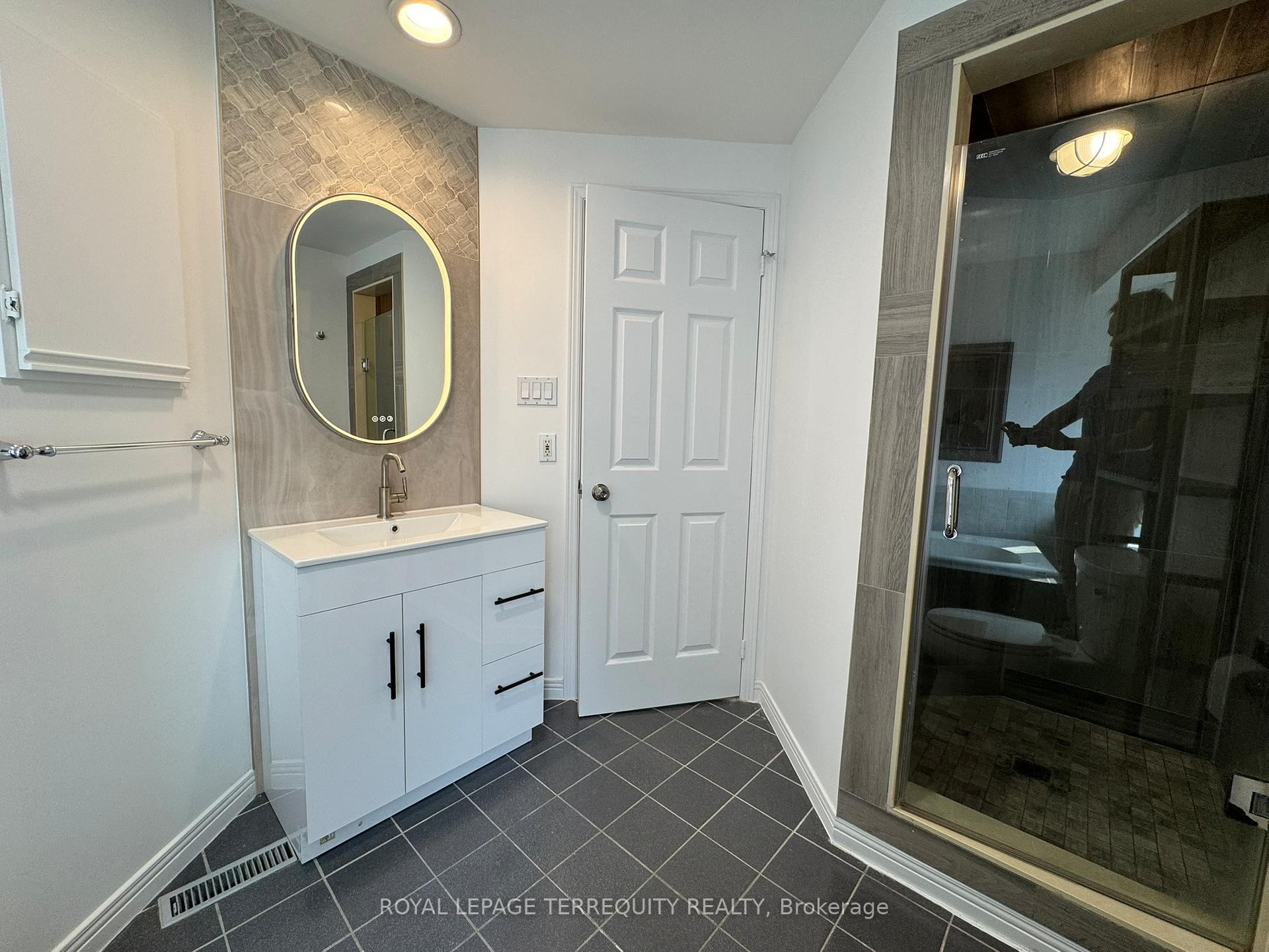 Photo 22 of 32 Juniper Crescent, Markham, Unionville — HOMEH