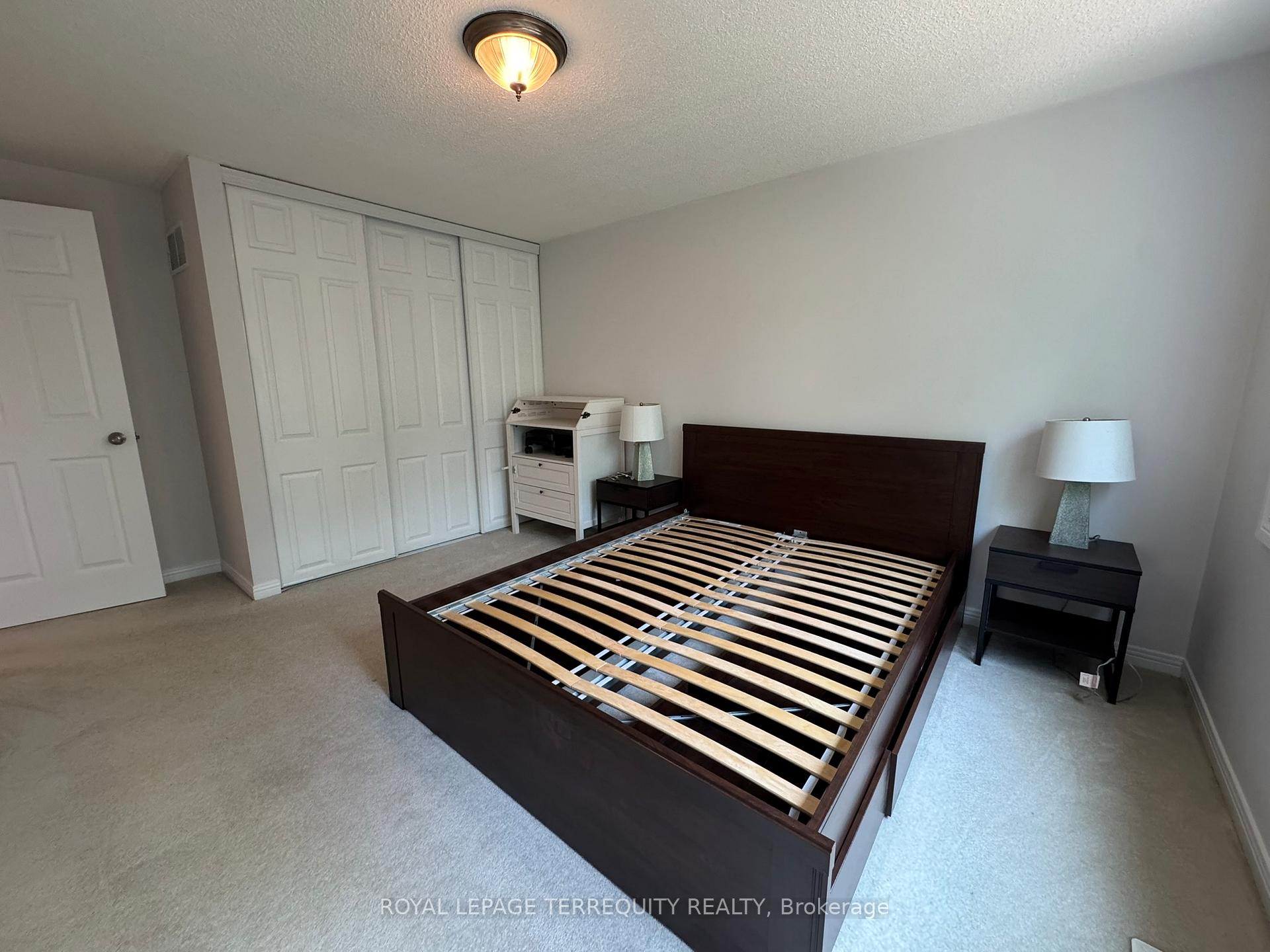 Photo 24 of 32 Juniper Crescent, Markham, Unionville — HOMEH