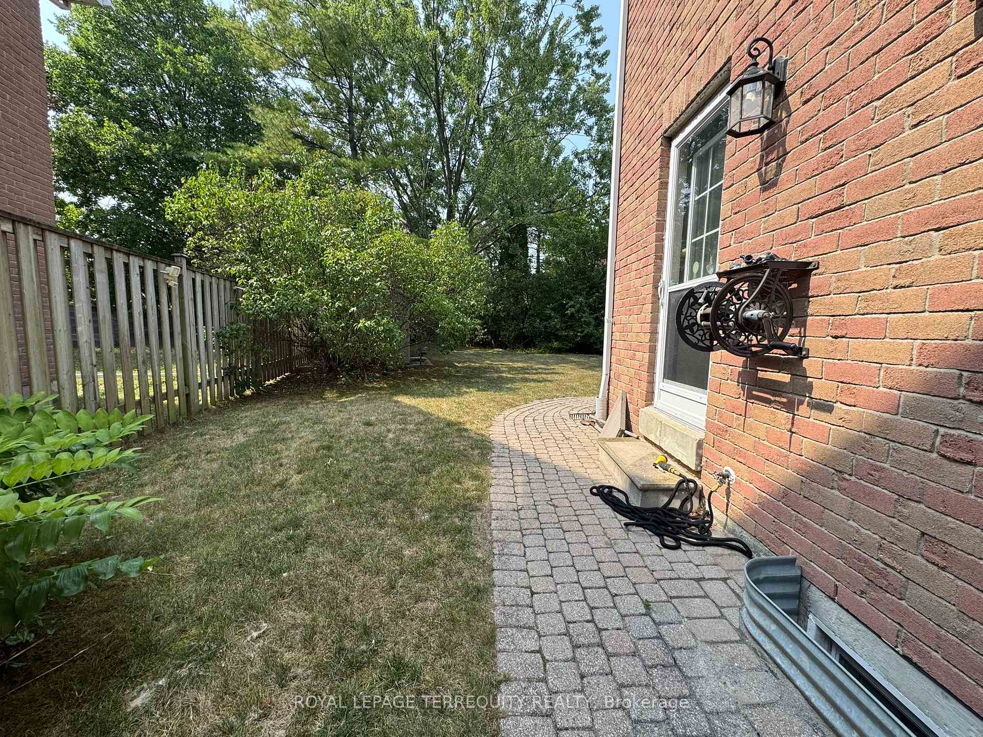 Photo 35 of 32 Juniper Crescent, Markham, Unionville — HOMEH