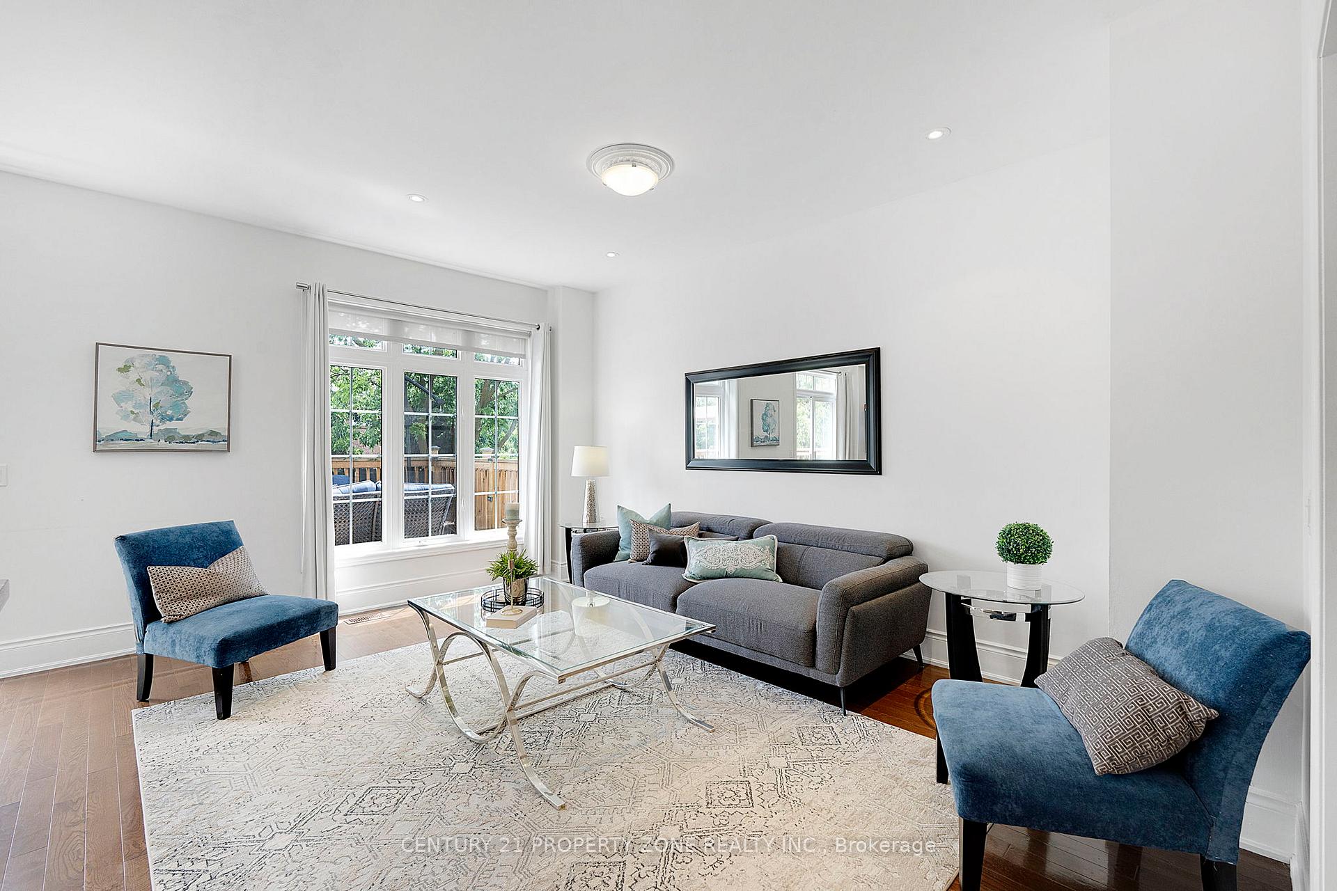 Photo 7 of 3 Prince William Drive, Markham, Village Green-South Unionville — HOMEH