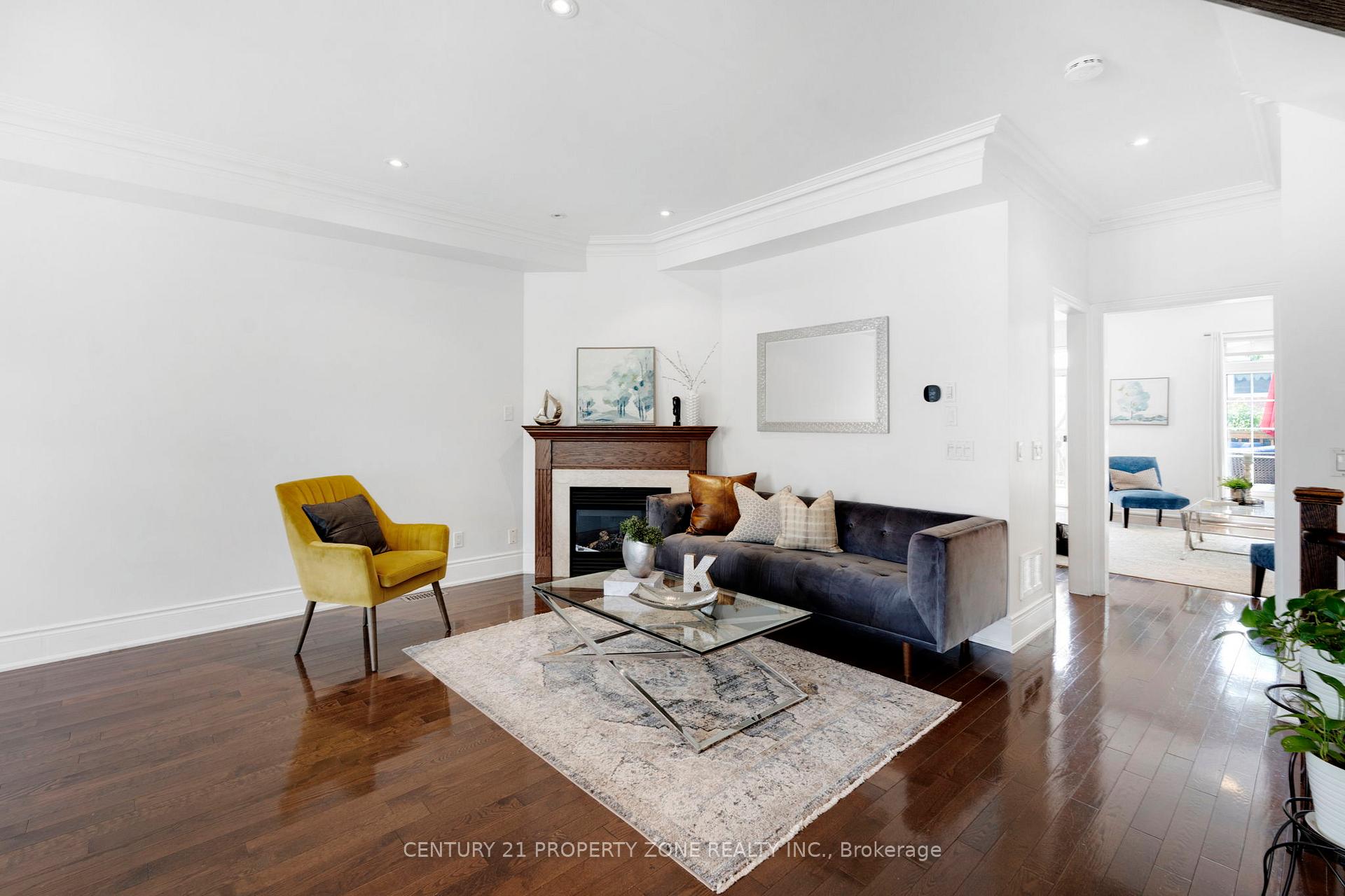 Photo 9 of 3 Prince William Drive, Markham, Village Green-South Unionville — HOMEH