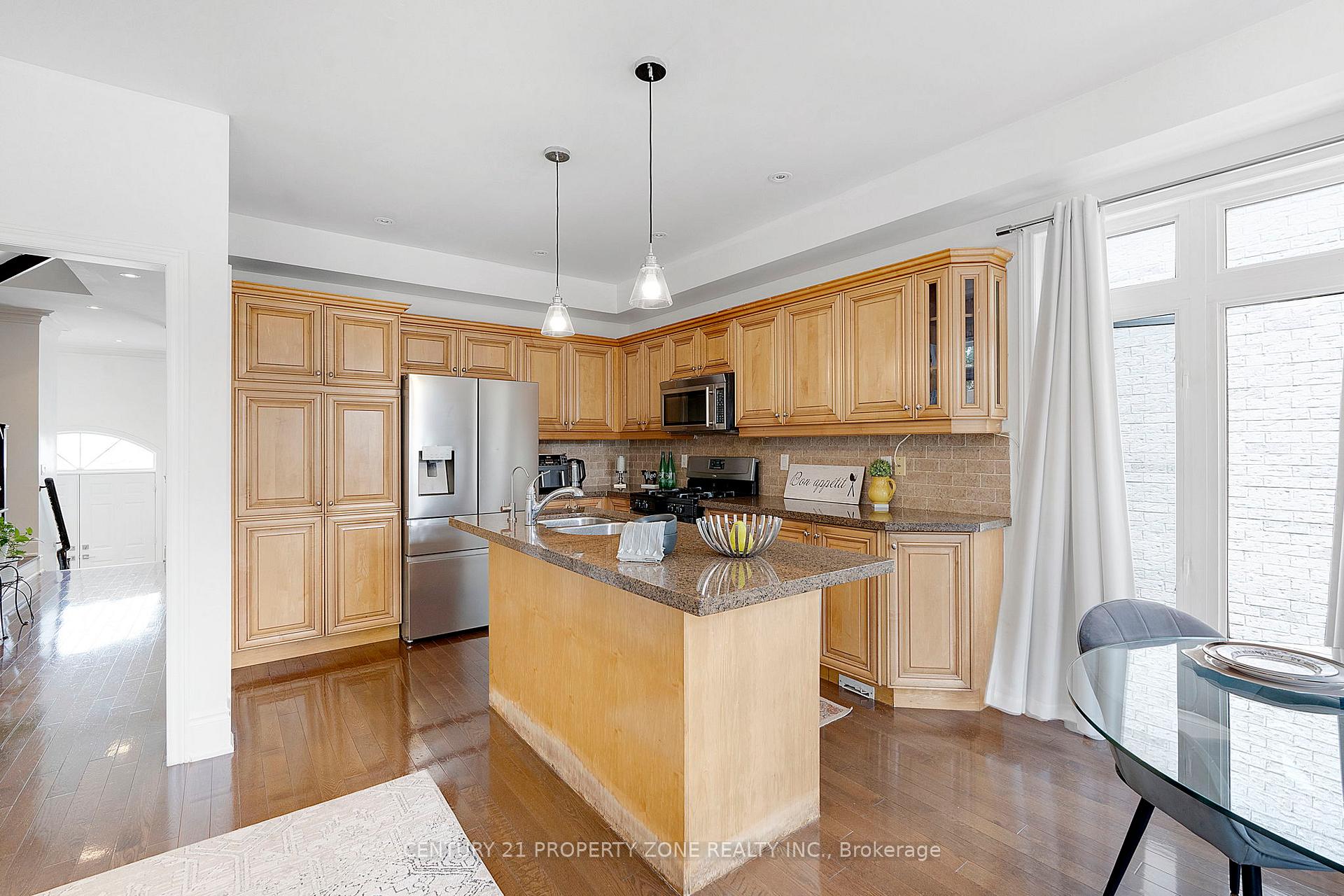 Photo 13 of 3 Prince William Drive, Markham, Village Green-South Unionville — HOMEH