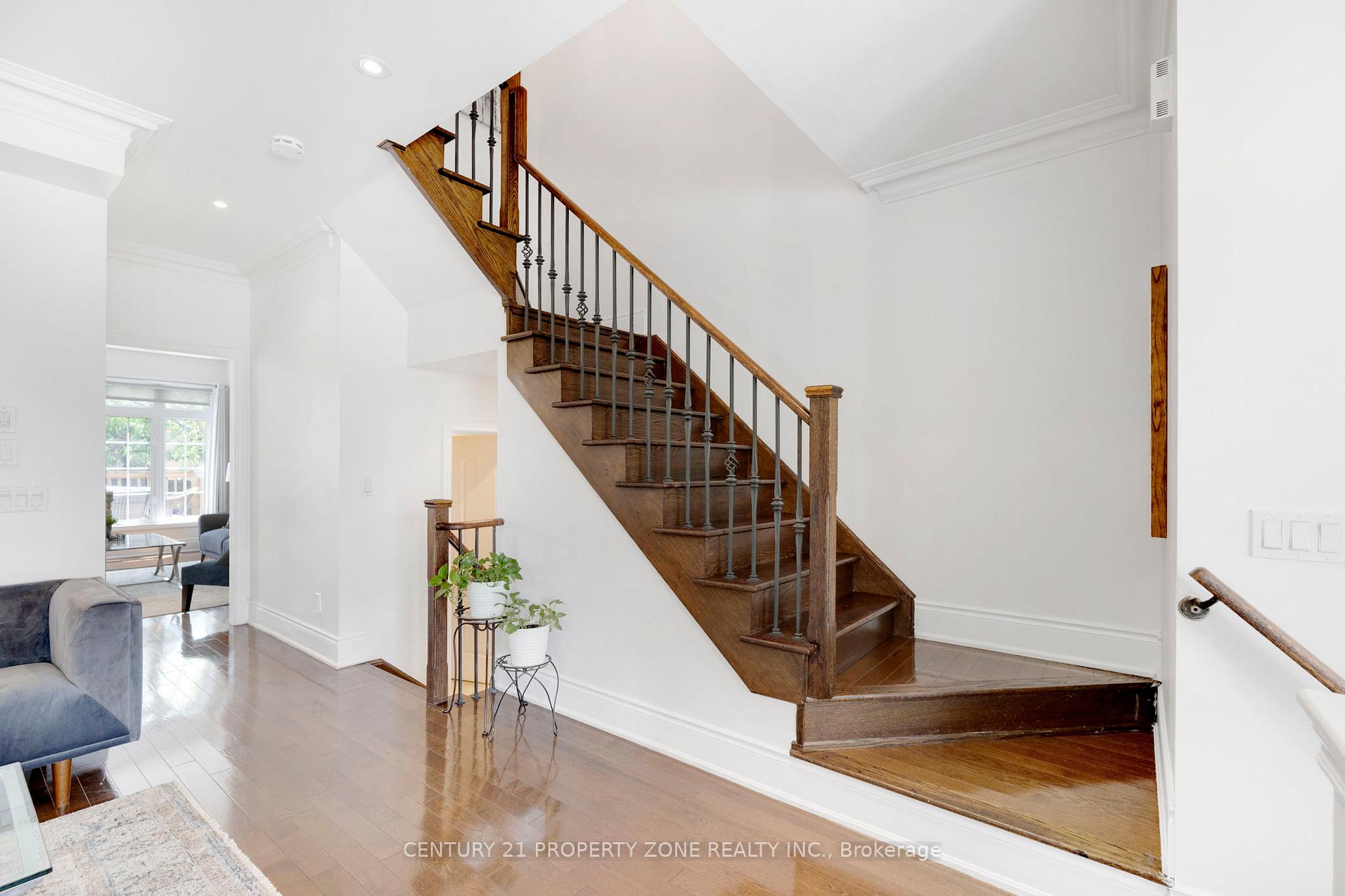 Photo 17 of 3 Prince William Drive, Markham, Village Green-South Unionville — HOMEH