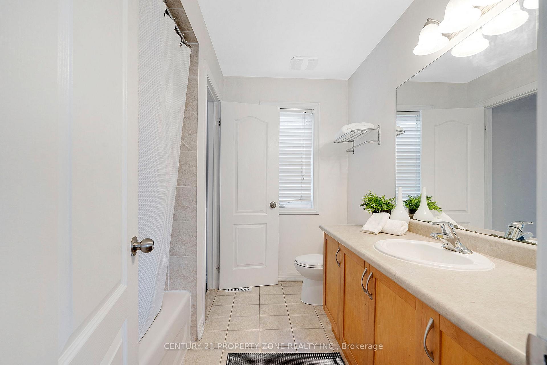 Photo 27 of 3 Prince William Drive, Markham, Village Green-South Unionville — HOMEH