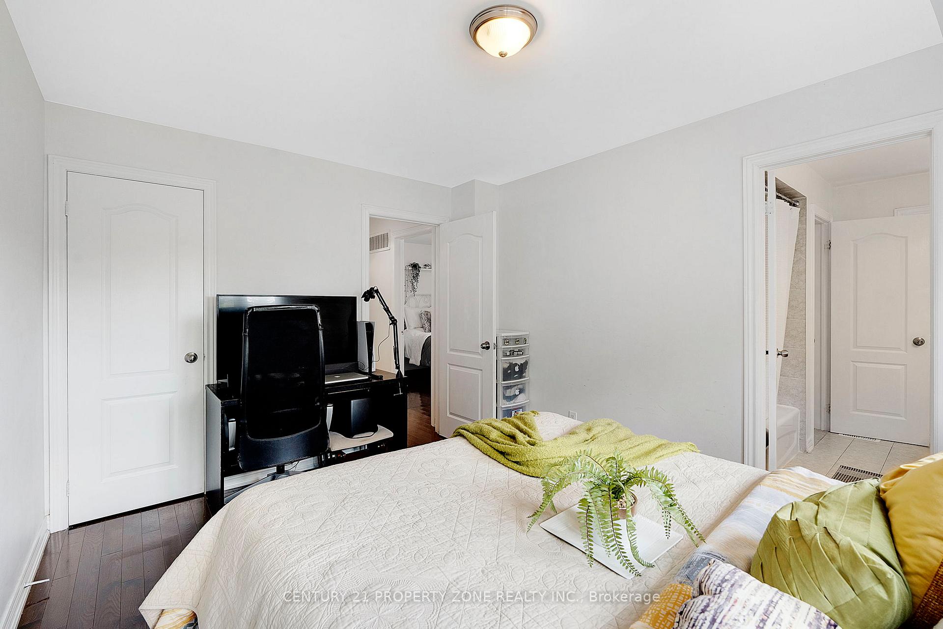 Photo 29 of 3 Prince William Drive, Markham, Village Green-South Unionville — HOMEH