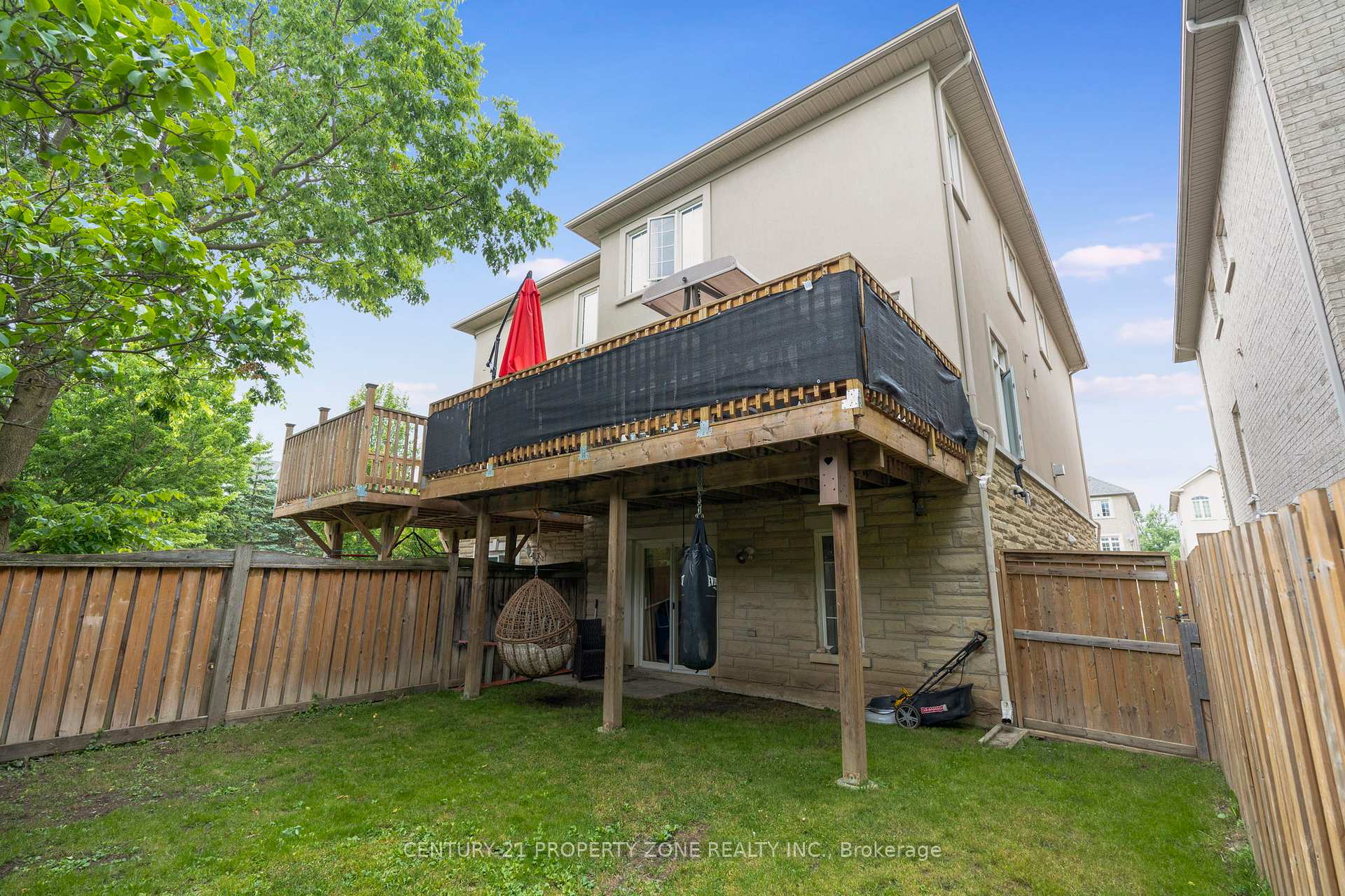 Photo 38 of 3 Prince William Drive, Markham, Village Green-South Unionville — HOMEH