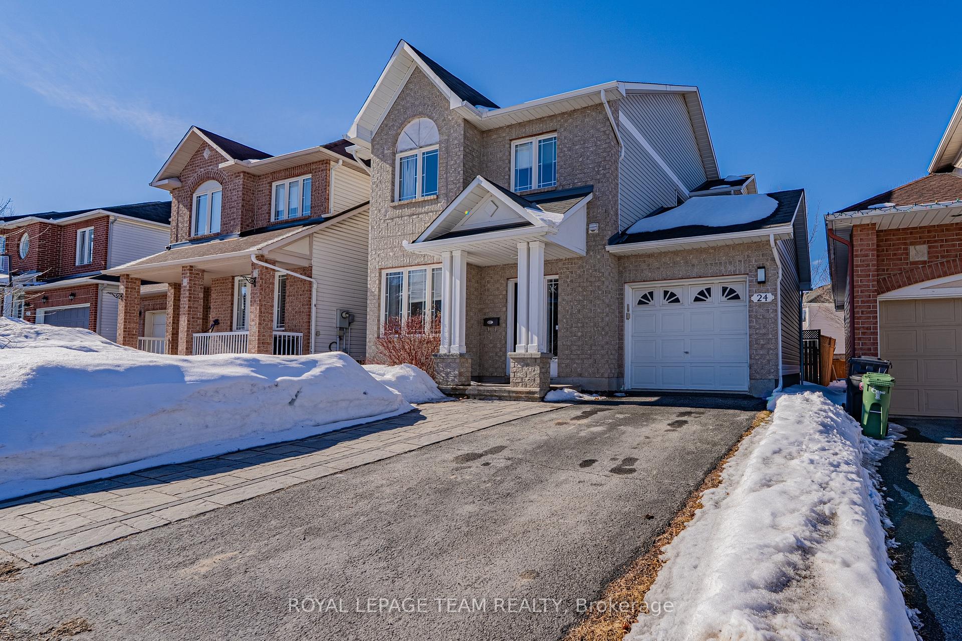 Photo 3 of 24 Scampton Drive, Ottawa, Kanata - Morgan's Grant/South March — HOMEH