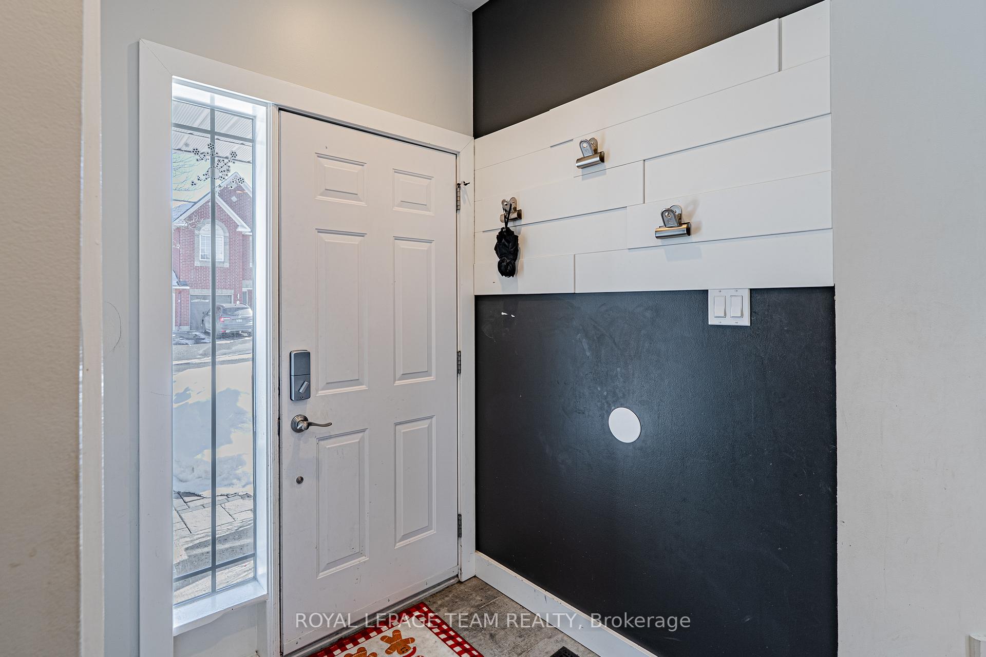 Photo 5 of 24 Scampton Drive, Ottawa, Kanata - Morgan's Grant/South March — HOMEH
