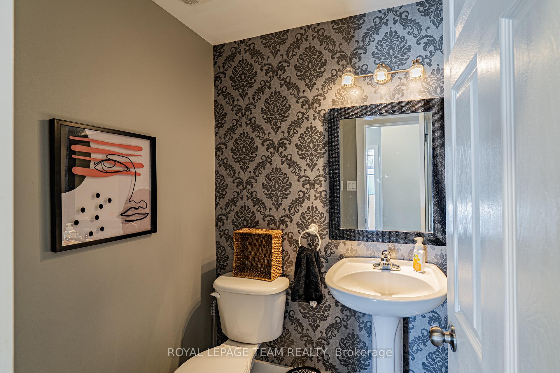 Photo 7 of 24 Scampton Drive, Ottawa, Kanata - Morgan's Grant/South March — HOMEH