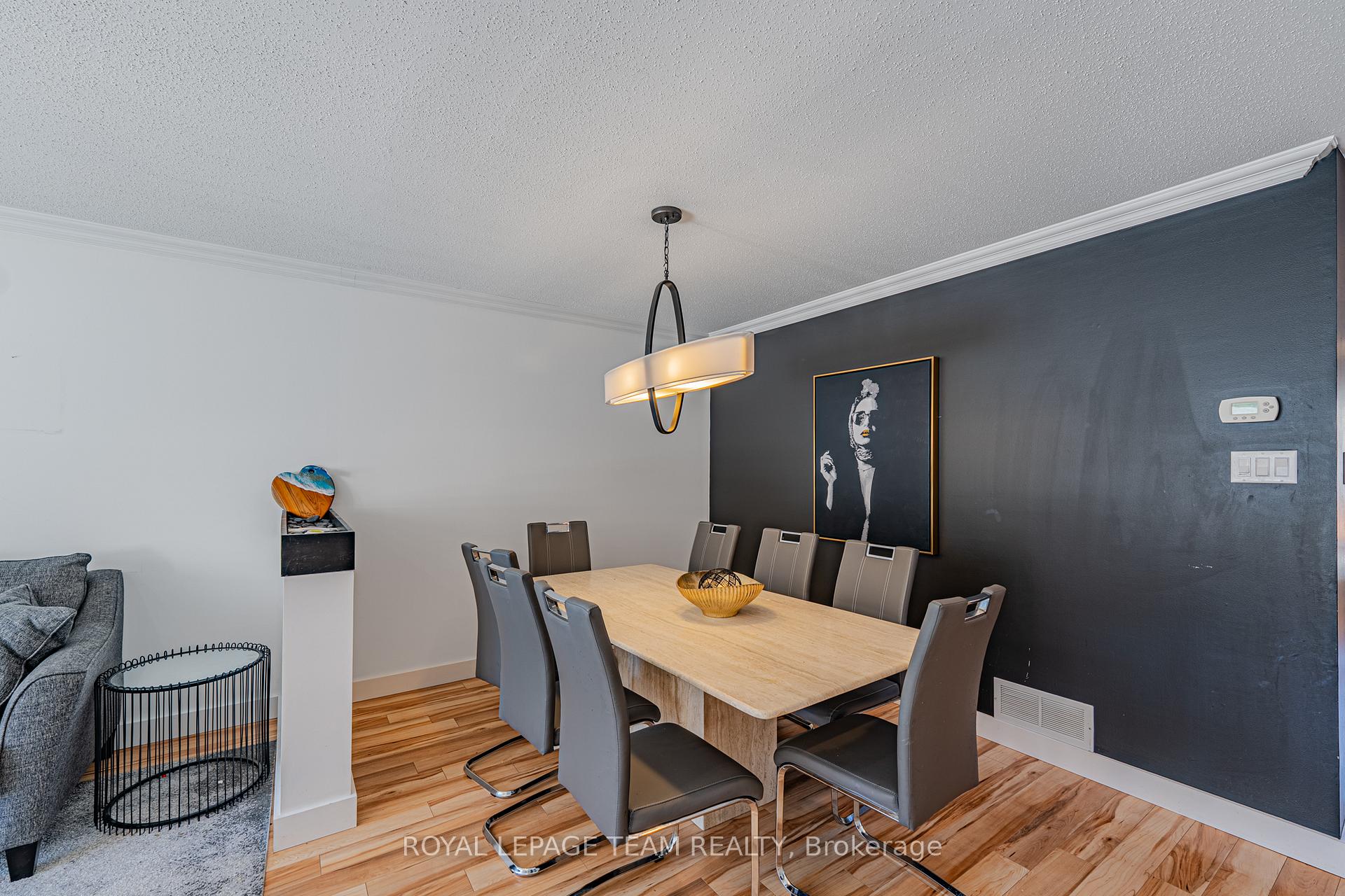 Photo 8 of 24 Scampton Drive, Ottawa, Kanata - Morgan's Grant/South March — HOMEH