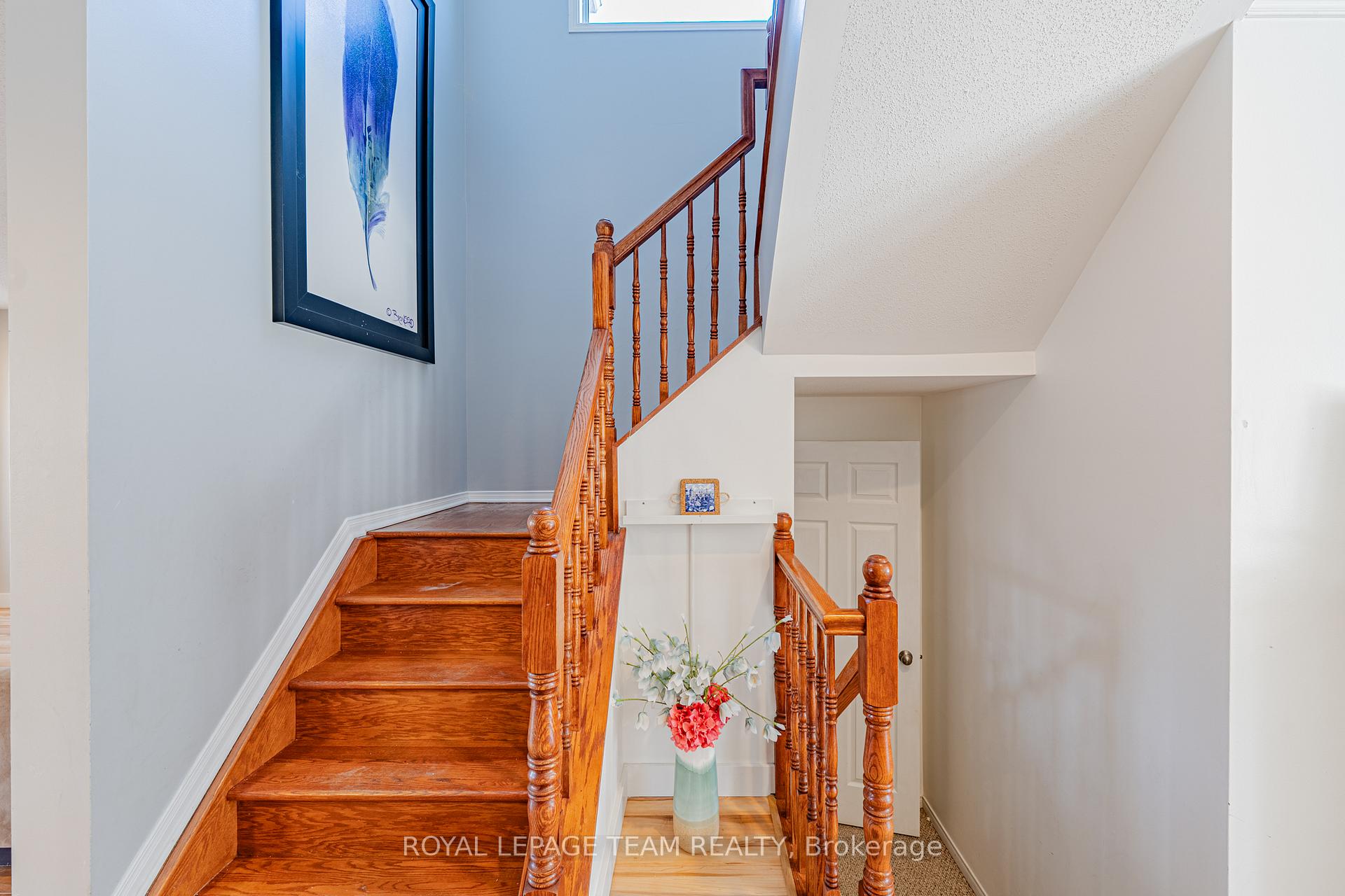 Photo 15 of 24 Scampton Drive, Ottawa, Kanata - Morgan's Grant/South March — HOMEH