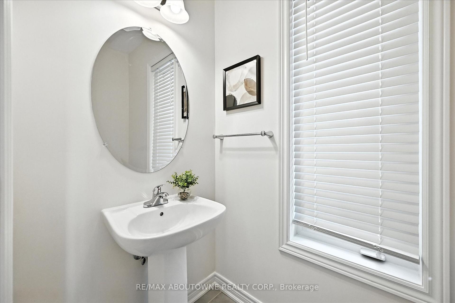 Photo 12 of 353 Raymond Road, Hamilton, Ancaster — HOMEH
