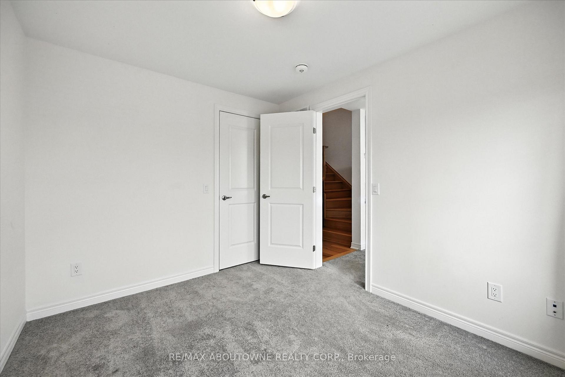 Photo 19 of 353 Raymond Road, Hamilton, Ancaster — HOMEH
