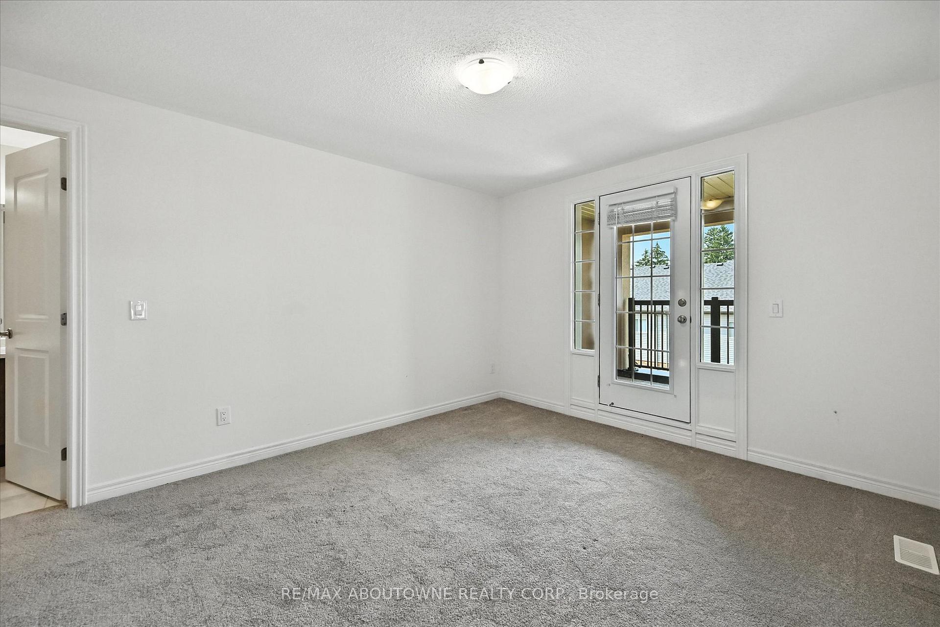 Photo 26 of 353 Raymond Road, Hamilton, Ancaster — HOMEH