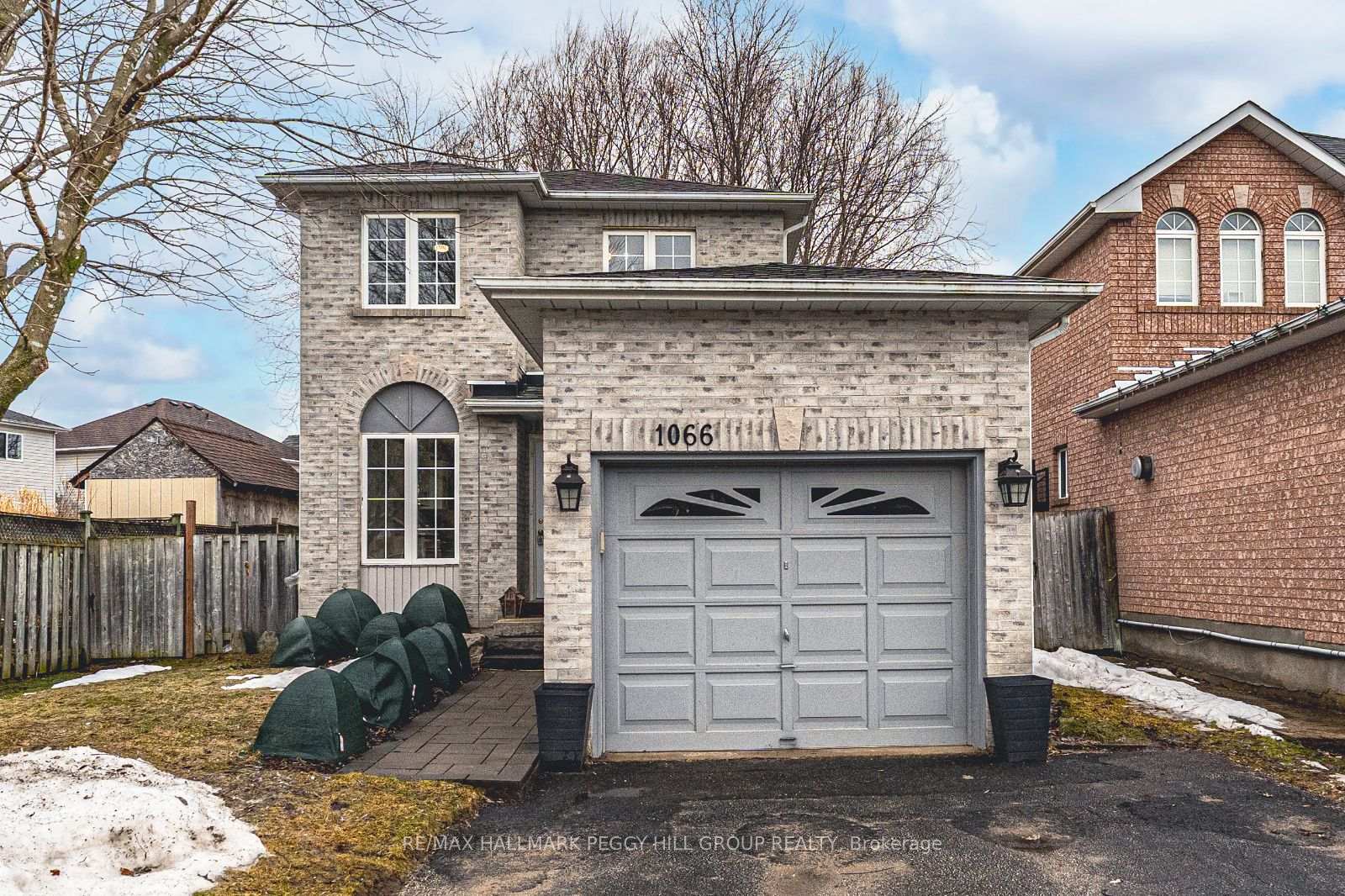Photo 1 of 1066 Corrie Street, Innisfil, Alcona — HOMEH