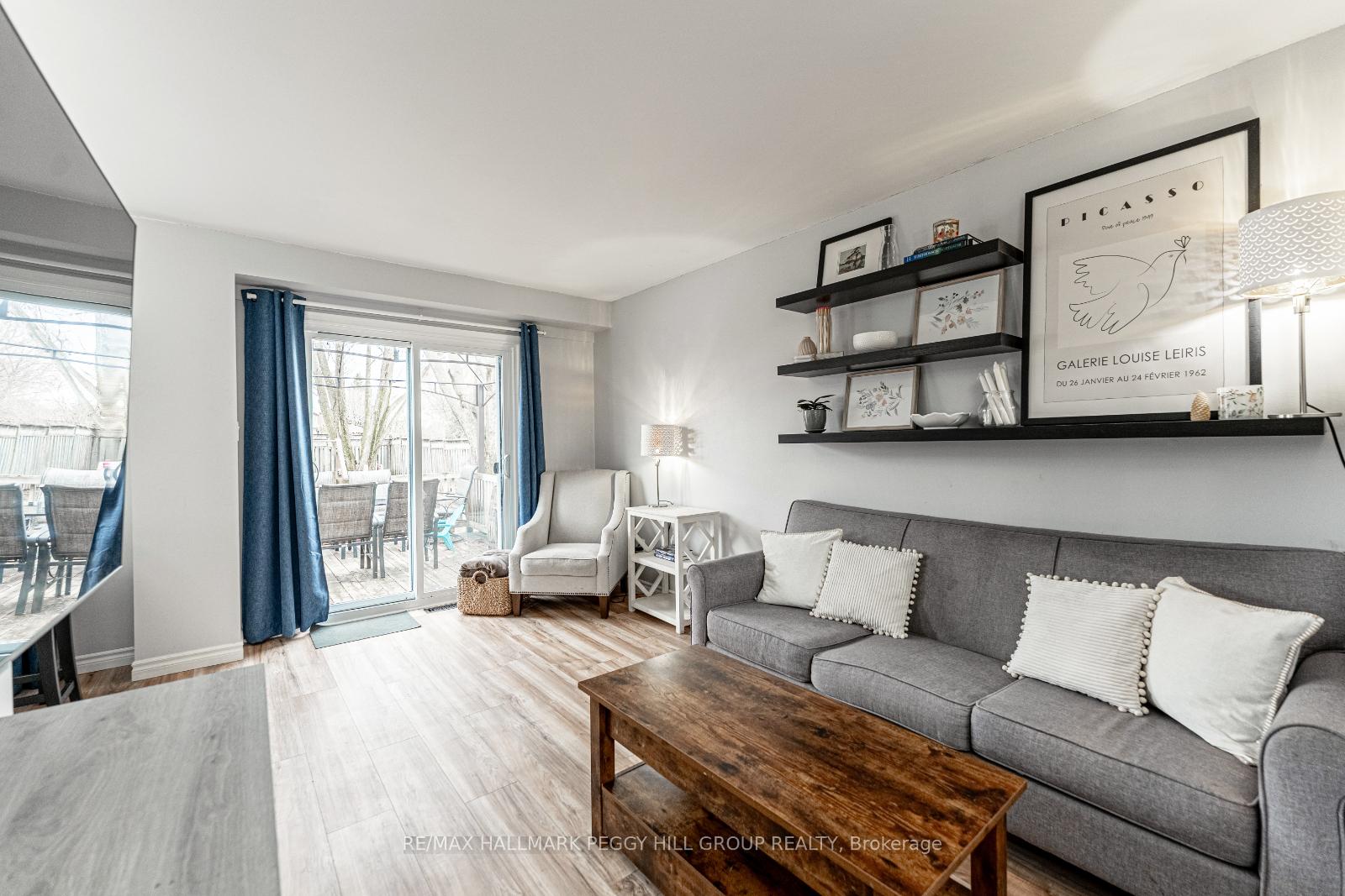 Photo 3 of 1066 Corrie Street, Innisfil, Alcona — HOMEH