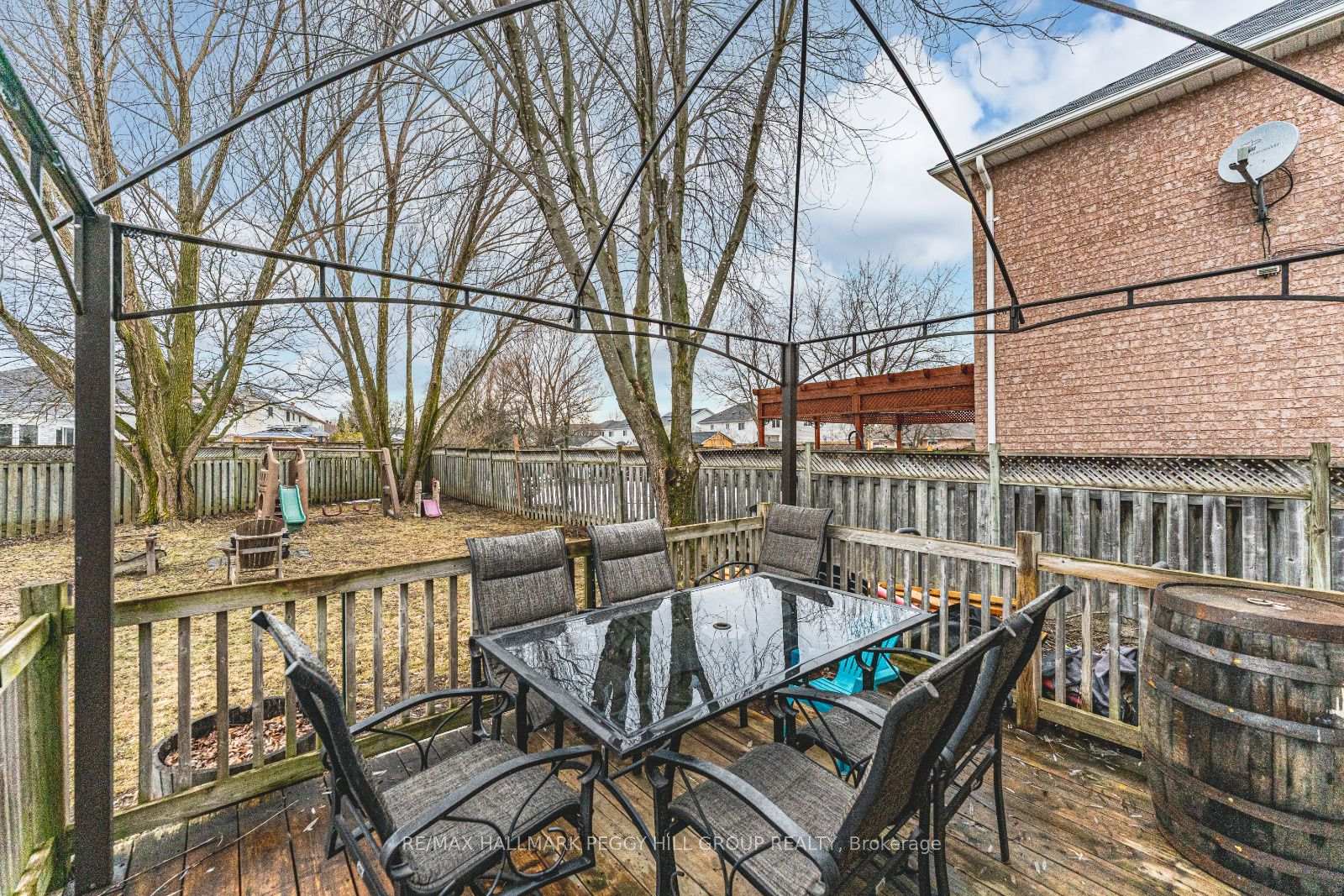 Photo 14 of 1066 Corrie Street, Innisfil, Alcona — HOMEH