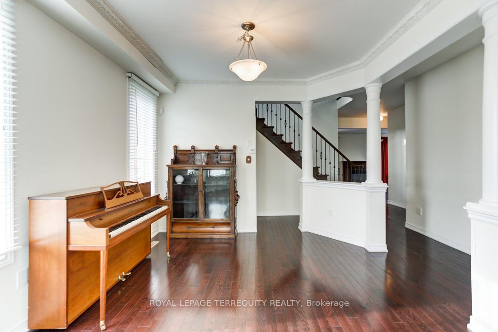 Photo 8 of 126 Rizal Avenue, Markham, Box Grove — HOMEH