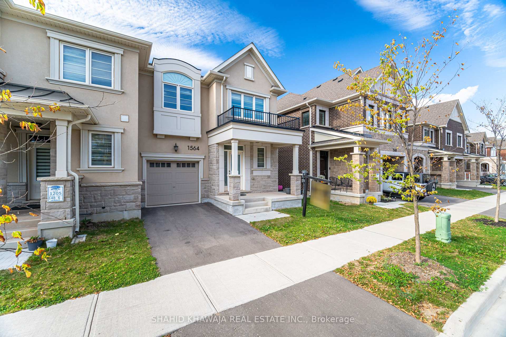 Photo 2 of 1564 Moira Crescent, Milton, Bowes — HOMEH