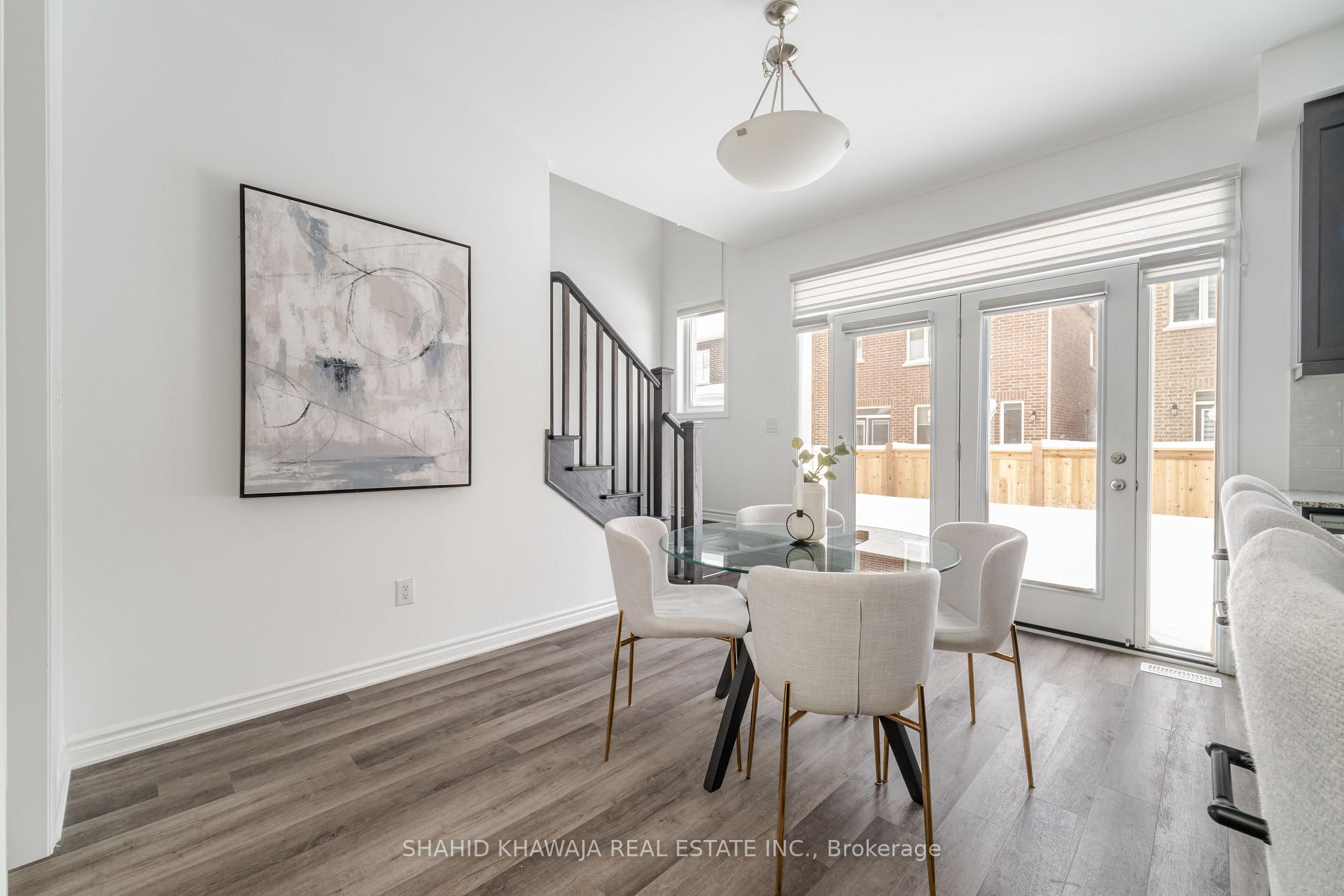 Photo 12 of 1564 Moira Crescent, Milton, Bowes — HOMEH