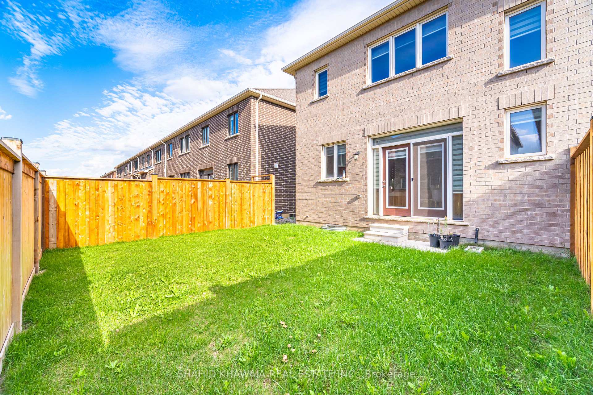 Photo 29 of 1564 Moira Crescent, Milton, Bowes — HOMEH