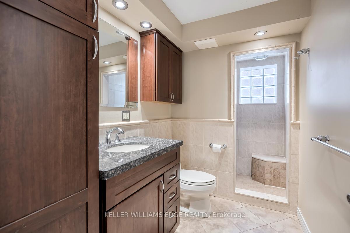 Photo 7 of 15 Kingsberry Street, Hamilton, Lisgar — HOMEH