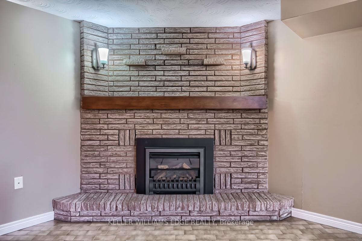 Photo 9 of 15 Kingsberry Street, Hamilton, Lisgar — HOMEH