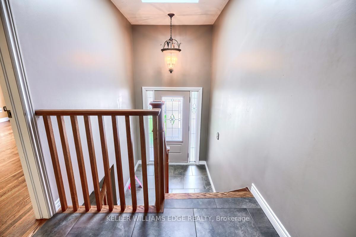 Photo 29 of 15 Kingsberry Street, Hamilton, Lisgar — HOMEH