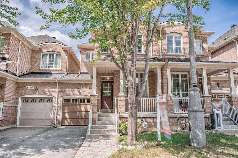 Photo 2 of 67 Pillar Rock Crescent, Markham, Victoria Manor-Jennings Gate — HOMEH
