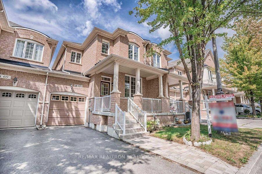 Photo 3 of 67 Pillar Rock Crescent, Markham, Victoria Manor-Jennings Gate — HOMEH