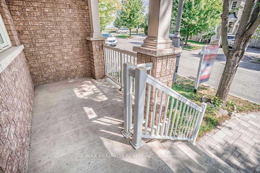 Photo 5 of 67 Pillar Rock Crescent, Markham, Victoria Manor-Jennings Gate — HOMEH