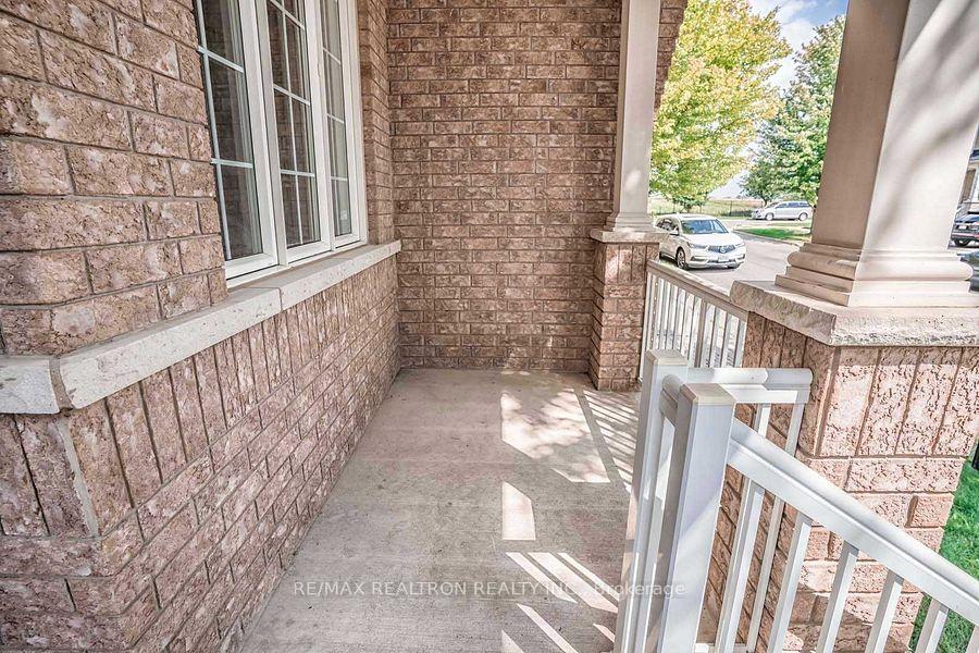 Photo 6 of 67 Pillar Rock Crescent, Markham, Victoria Manor-Jennings Gate — HOMEH
