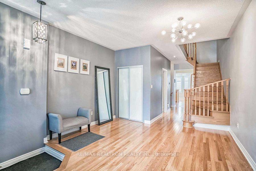 Photo 11 of 67 Pillar Rock Crescent, Markham, Victoria Manor-Jennings Gate — HOMEH