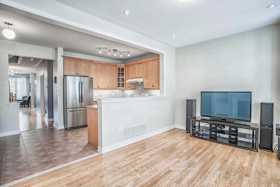 Photo 20 of 67 Pillar Rock Crescent, Markham, Victoria Manor-Jennings Gate — HOMEH