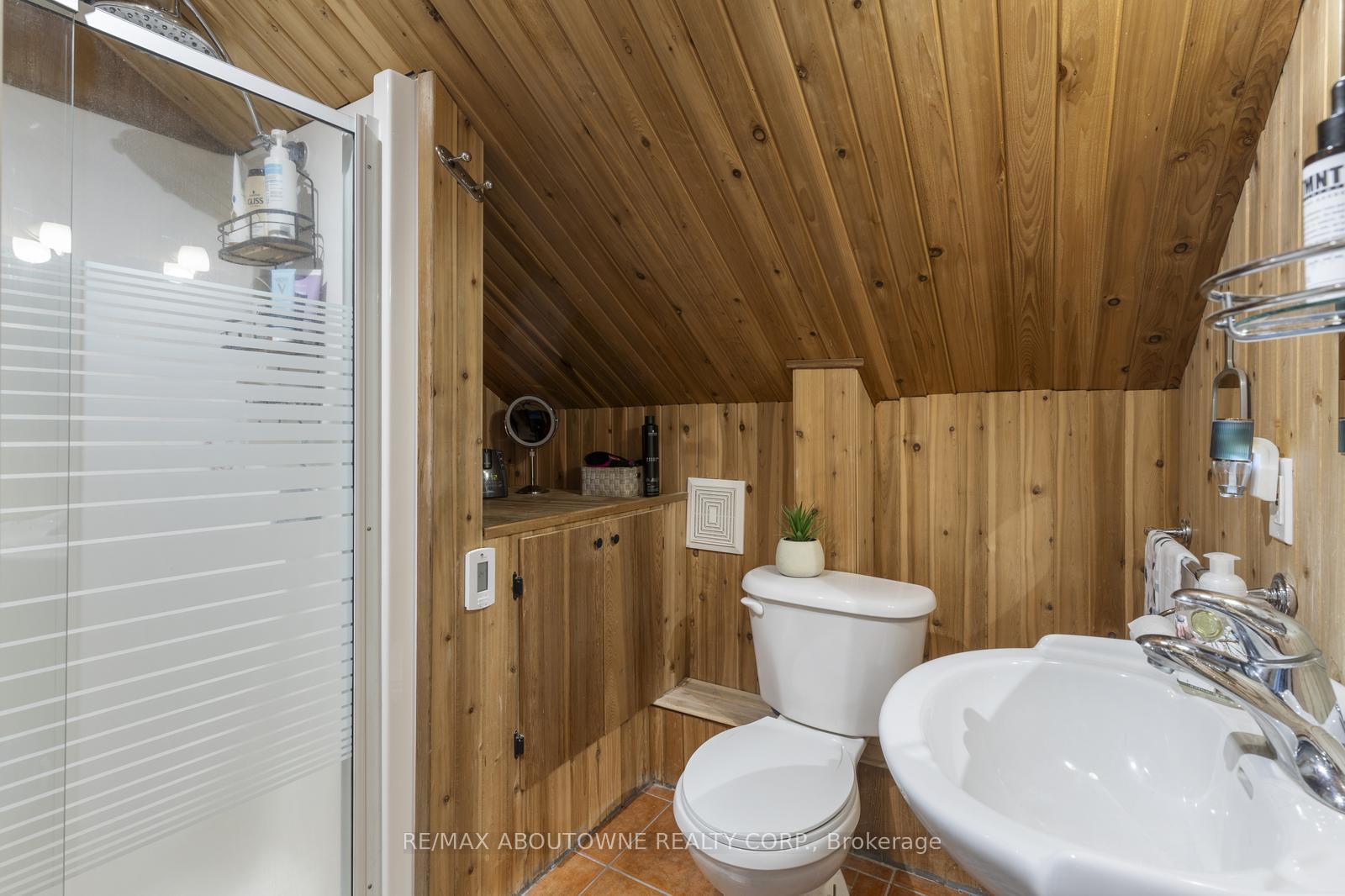 Photo 17 of 11011 Guelph Line, Milton, Brookville/Haltonville — HOMEH