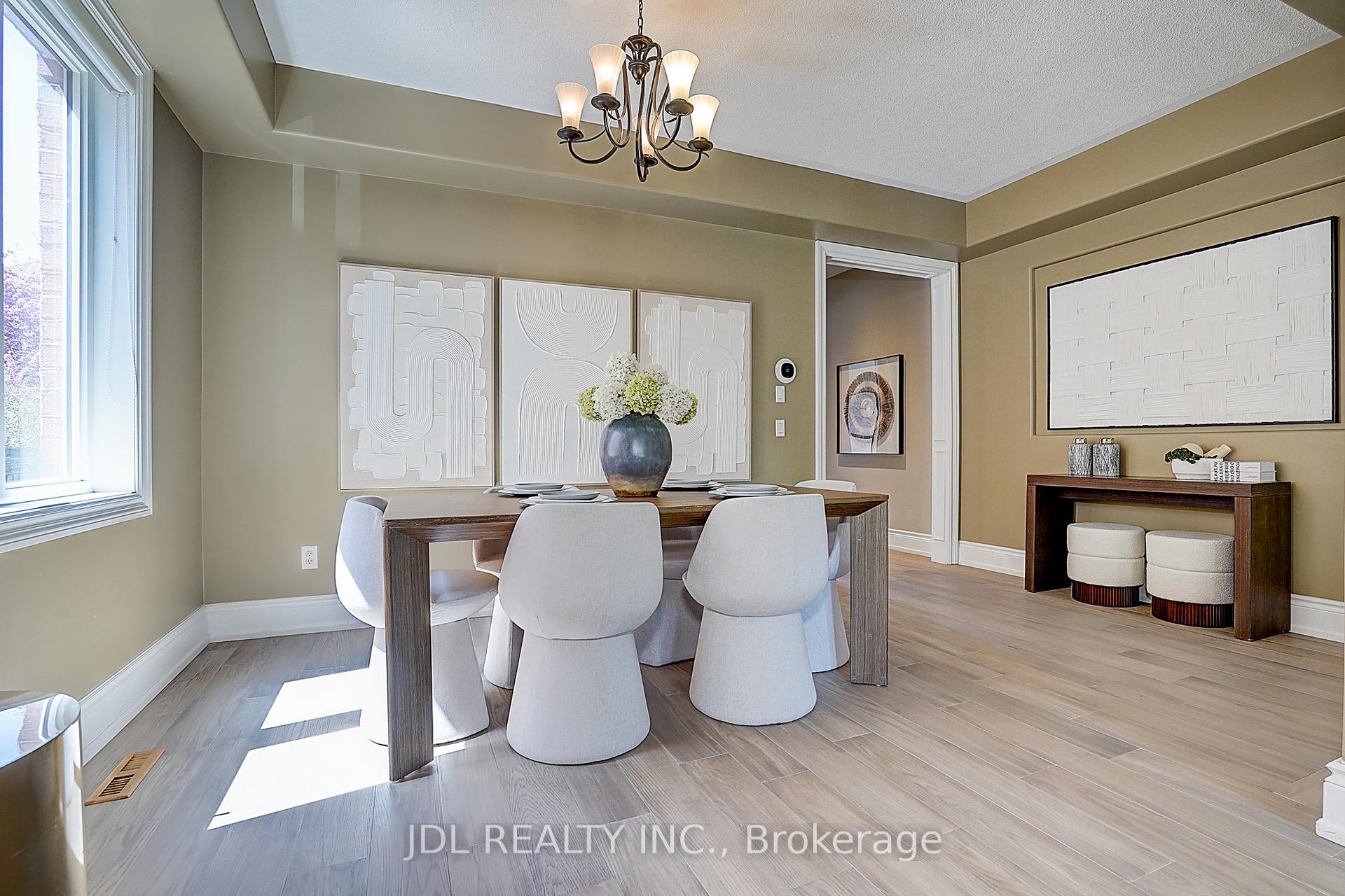 Photo 12 of 28 Emery Hill Boulevard, Markham, Berczy — HOMEH