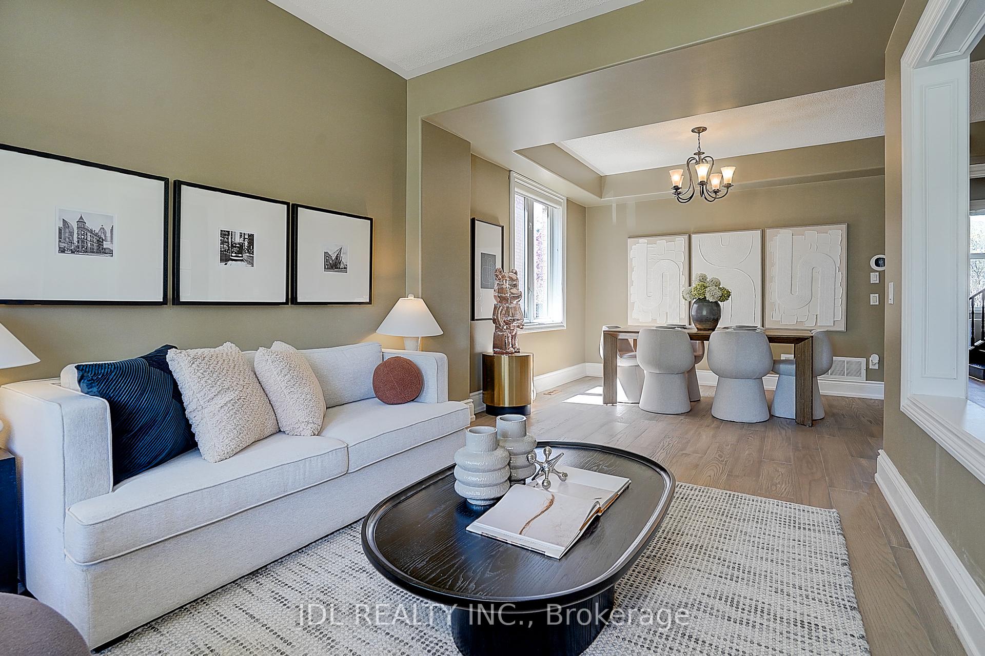 Photo 14 of 28 Emery Hill Boulevard, Markham, Berczy — HOMEH