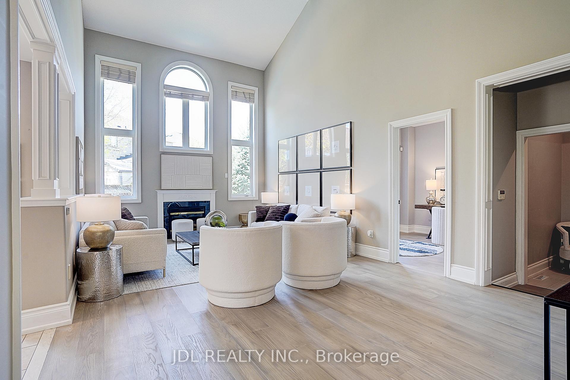 Photo 15 of 28 Emery Hill Boulevard, Markham, Berczy — HOMEH