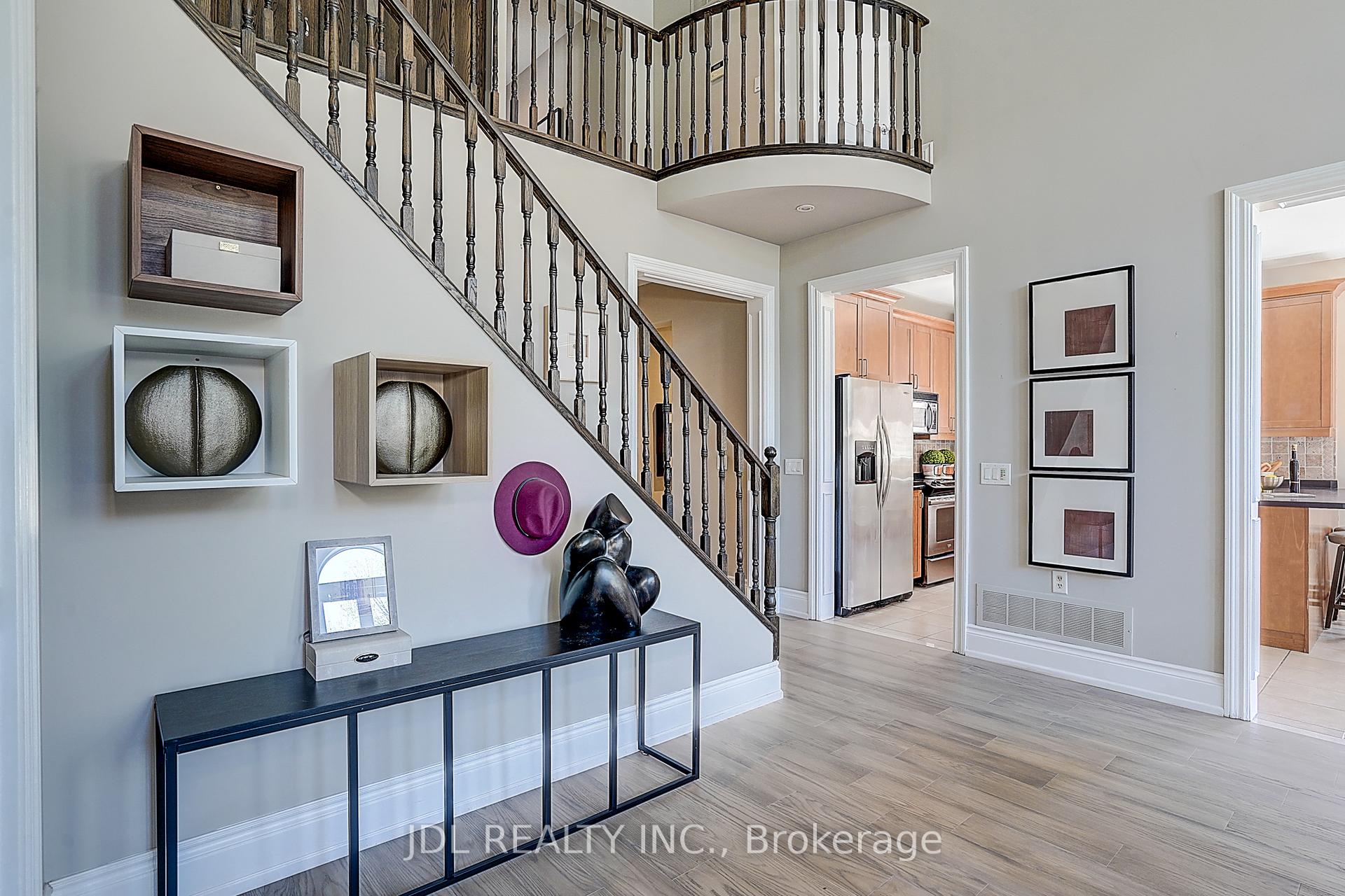 Photo 18 of 28 Emery Hill Boulevard, Markham, Berczy — HOMEH