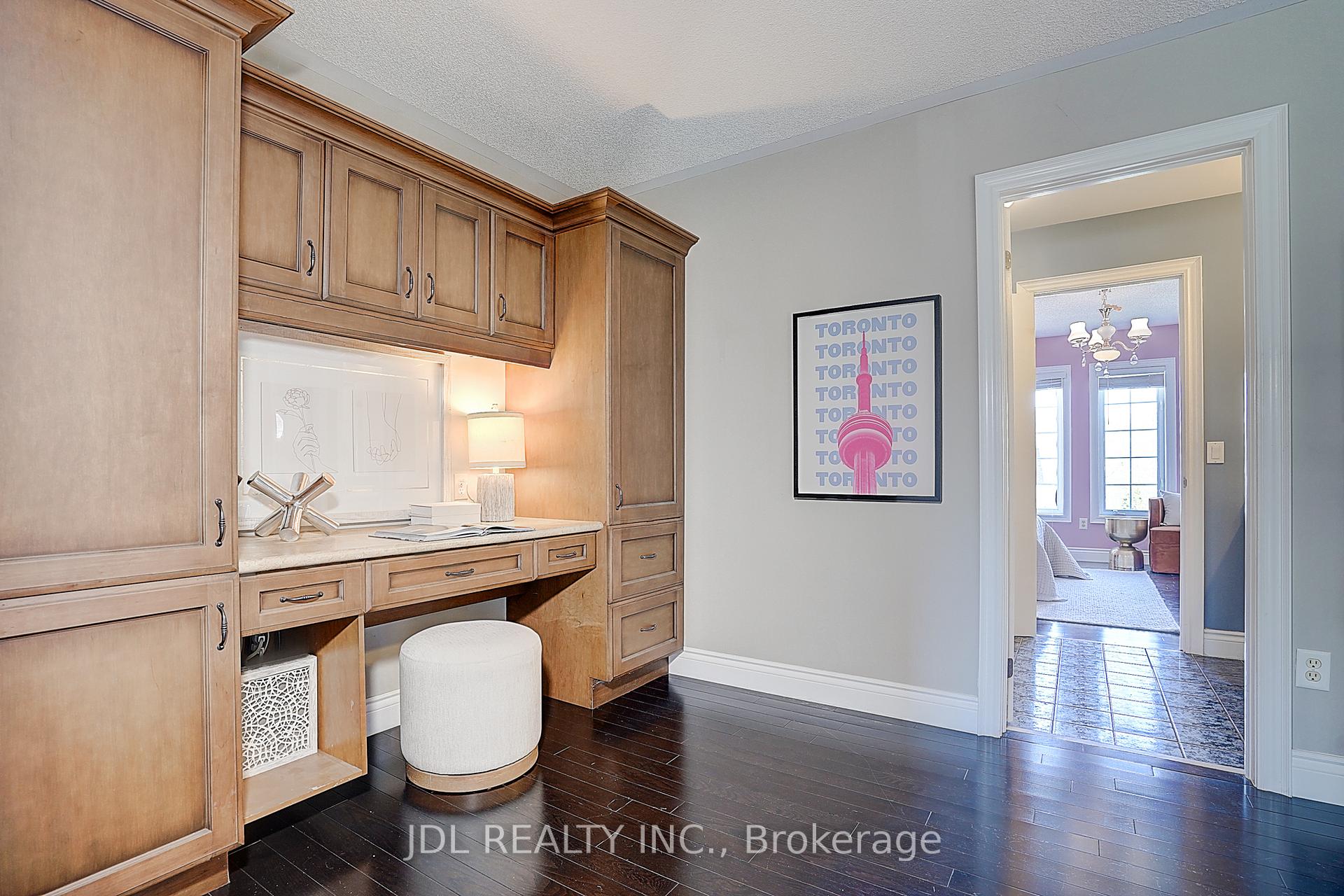 Photo 35 of 28 Emery Hill Boulevard, Markham, Berczy — HOMEH