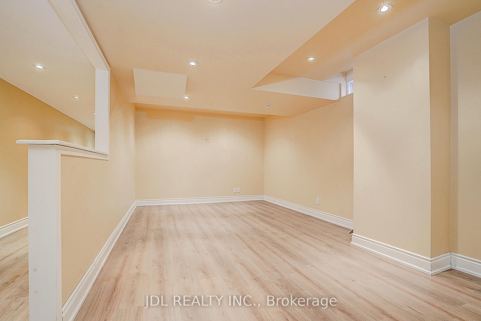Photo 42 of 28 Emery Hill Boulevard, Markham, Berczy — HOMEH
