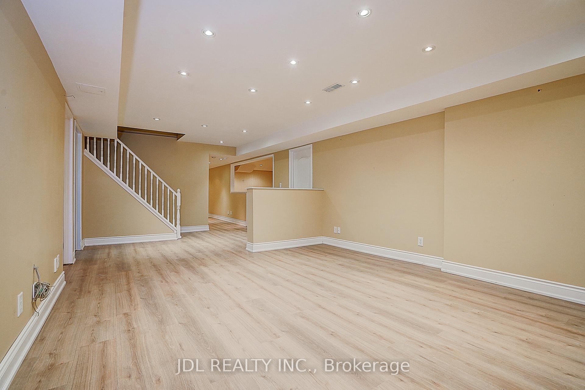 Photo 45 of 28 Emery Hill Boulevard, Markham, Berczy — HOMEH