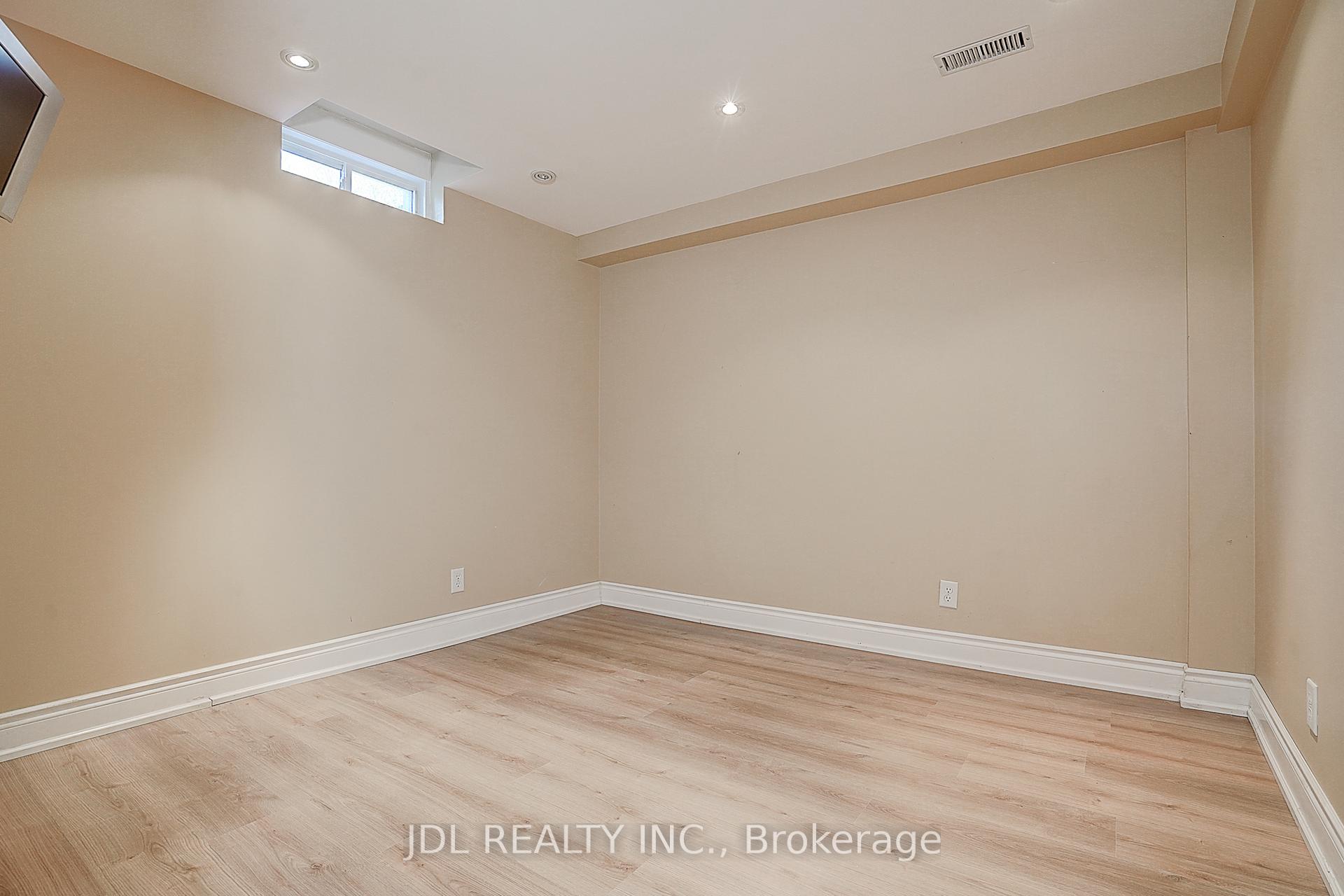 Photo 46 of 28 Emery Hill Boulevard, Markham, Berczy — HOMEH